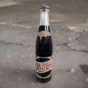 1950's VINTAGE PEPSI BOTTLE----SPARKLING----12 OUNCE----- FULL---Panama City FL